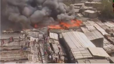 রাজধানীর মিরপুরে রূপনগর বস্তিতে ভয়াবহ আগুন লেগেছে